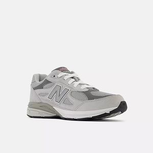 New Balance 990v3